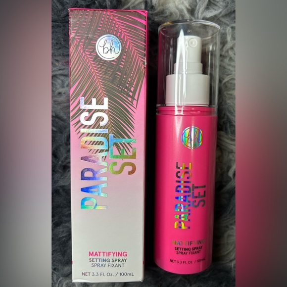 BH COSMETICS
Paradise Set Mattifying Setting Spray - Picture 5 of 8